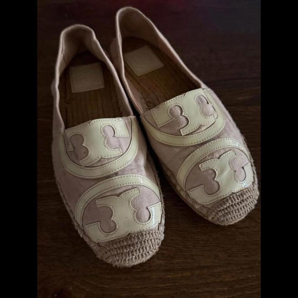 Tory Burch Espadrille in Pink size 8